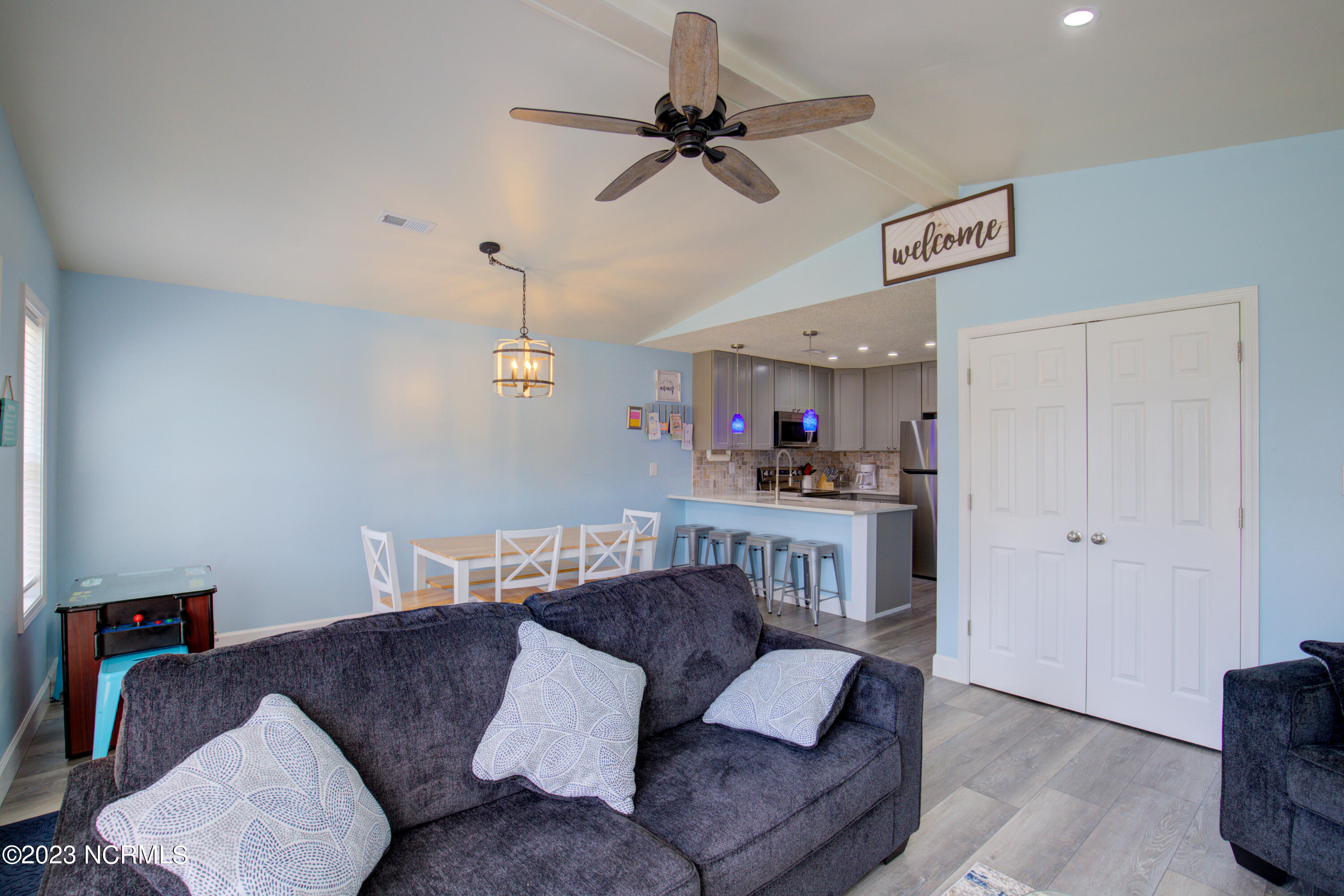1883 New River Inlet Road North Topsail Beach, NC 28460 - Photo 10 of 28 1883 NRIR - interiors_12