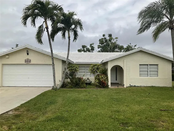 $3,850 | 6269 Woodbury Road, Boca Raton, FL 33433