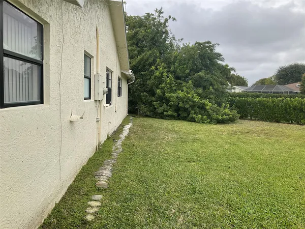 $3,850 | 6269 Woodbury Road, Boca Raton, FL 33433