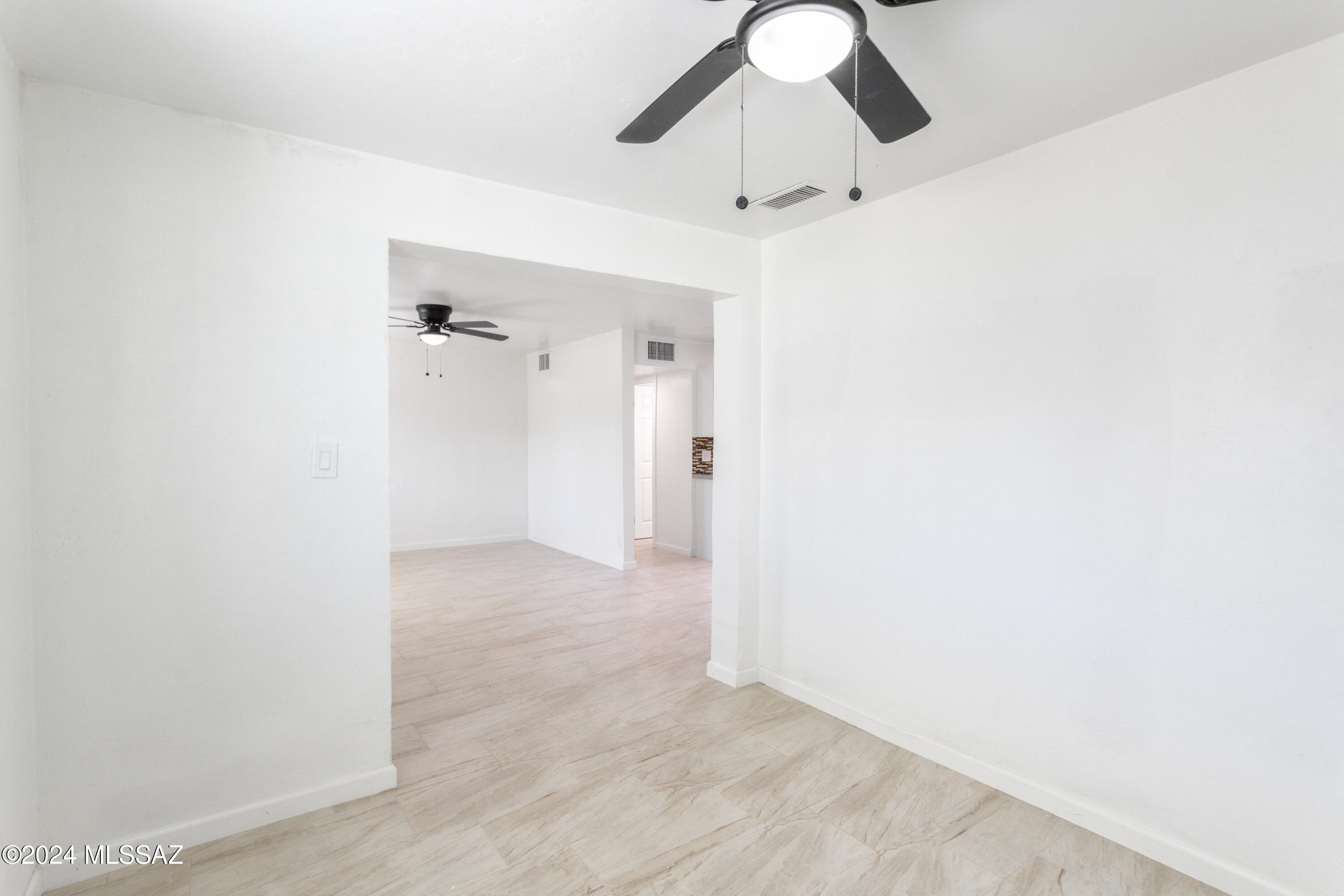 4029 East Fort Lowell Road Tucson, AZ 85712 - Photo 6 of 38 Gallery Image 6