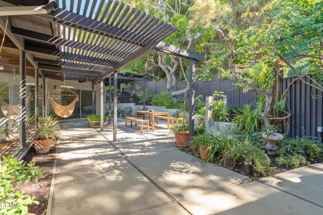 $1,800,000 | 1959 Lucile Avenue, Los Angeles, CA 90039