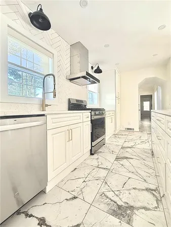 $7,495 | 200 West Paces Ferry Road Northwest, Atlanta, GA 30305