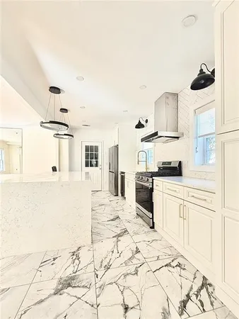 $7,495 | 200 West Paces Ferry Road Northwest, Atlanta, GA 30305