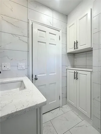 $7,495 | 200 West Paces Ferry Road Northwest, Atlanta, GA 30305