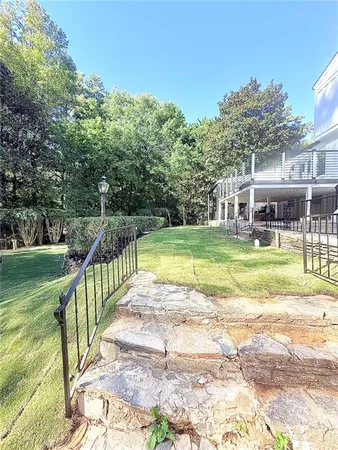 $7,495 | 200 West Paces Ferry Road Northwest, Atlanta, GA 30305