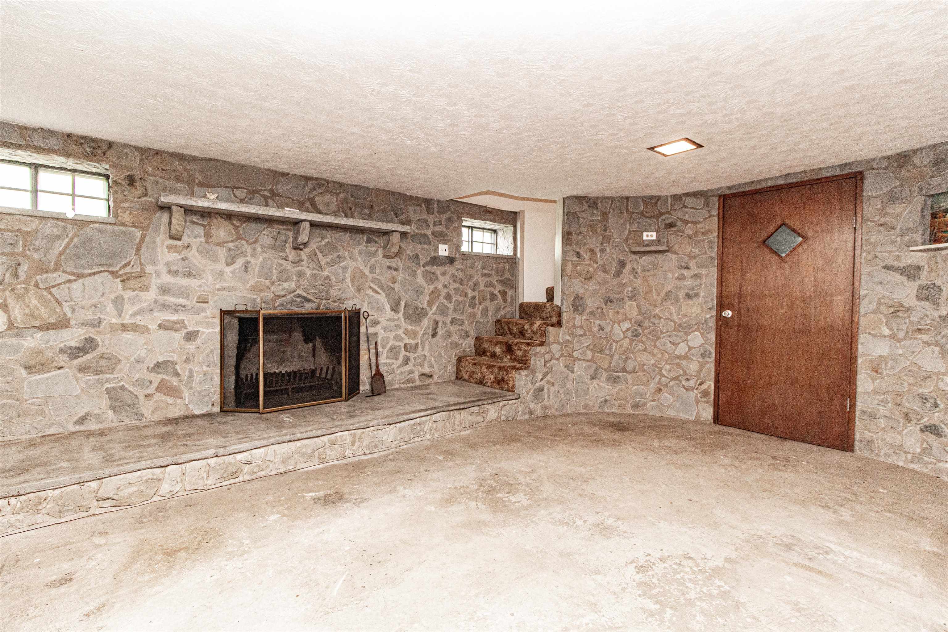 59 Bellefonte Road Russell, KY 41169 - Photo 23 of 25
