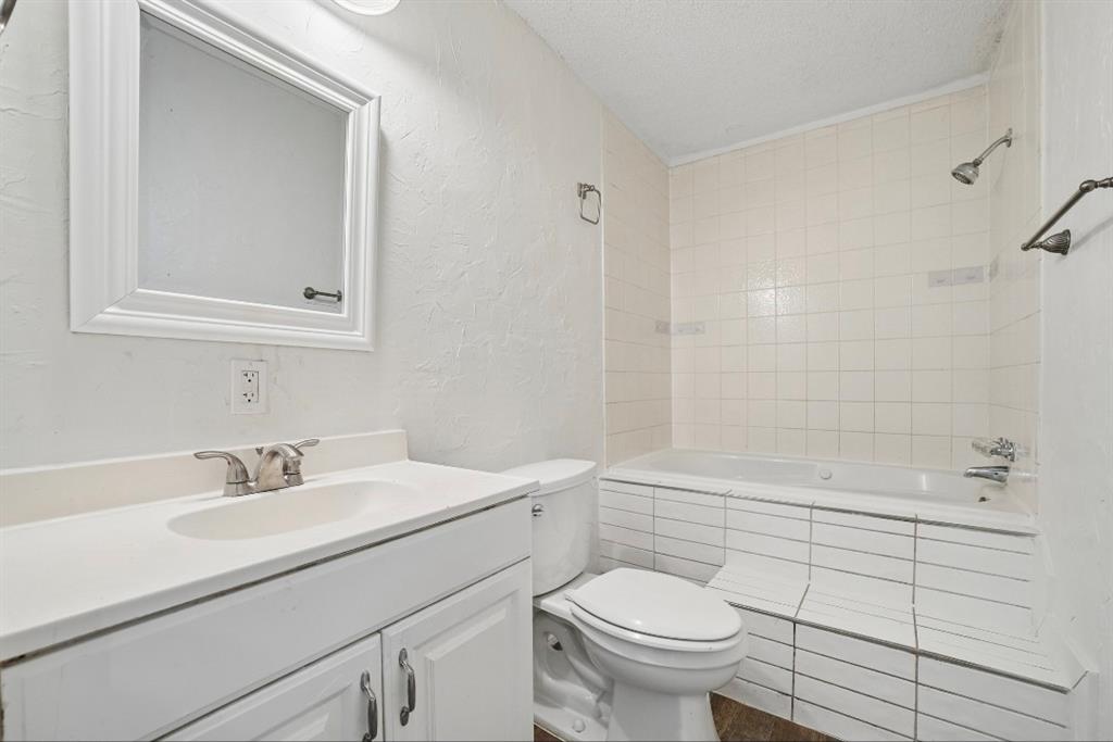2725 Aster Street Dallas, TX 75211 - Photo 13 of 25