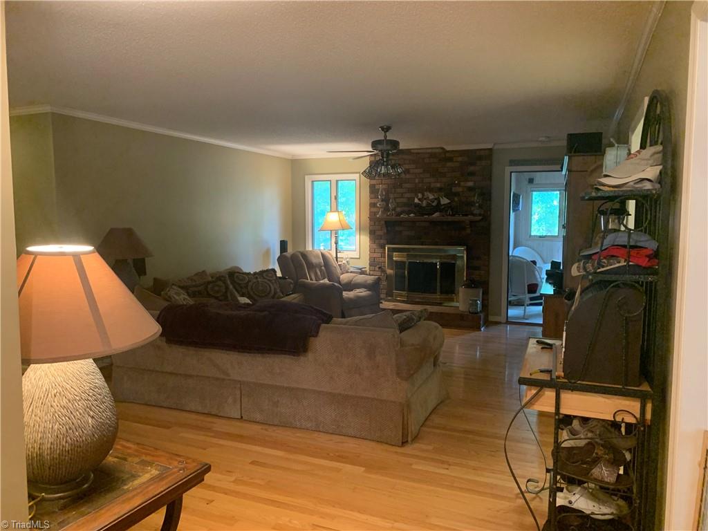 740 Burguss Road High Point, NC 27265 - Photo 2 of 34 Gallery Image 2
