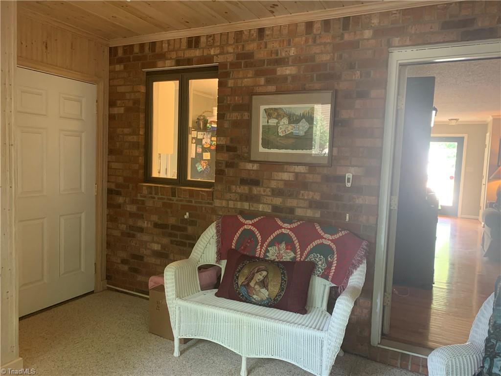 740 Burguss Road High Point, NC 27265 - Photo 14 of 34 4th bedroom/den with outside entrance to deck