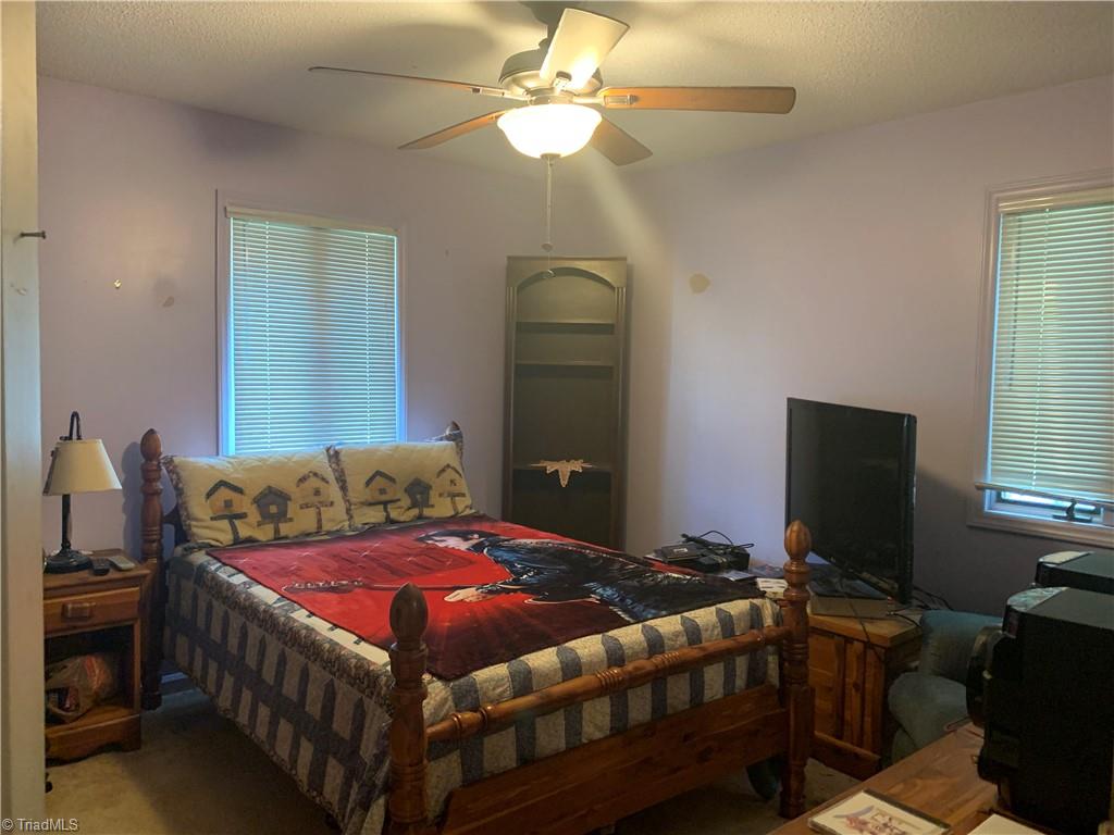 740 Burguss Road High Point, NC 27265 - Photo 22 of 34 3rd bedroom