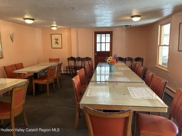 $305,000 | 1620 Columbia Turnpike, Castleton-on-Hudson, NY 12033