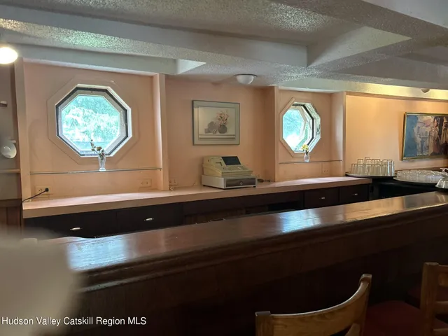 $305,000 | 1620 Columbia Turnpike, Castleton-on-Hudson, NY 12033