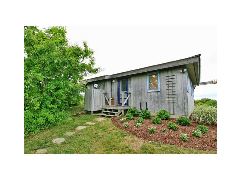 919 Coast Guard Road Block Island, RI 02807 - Photo 21 of 25 Exterior Front.