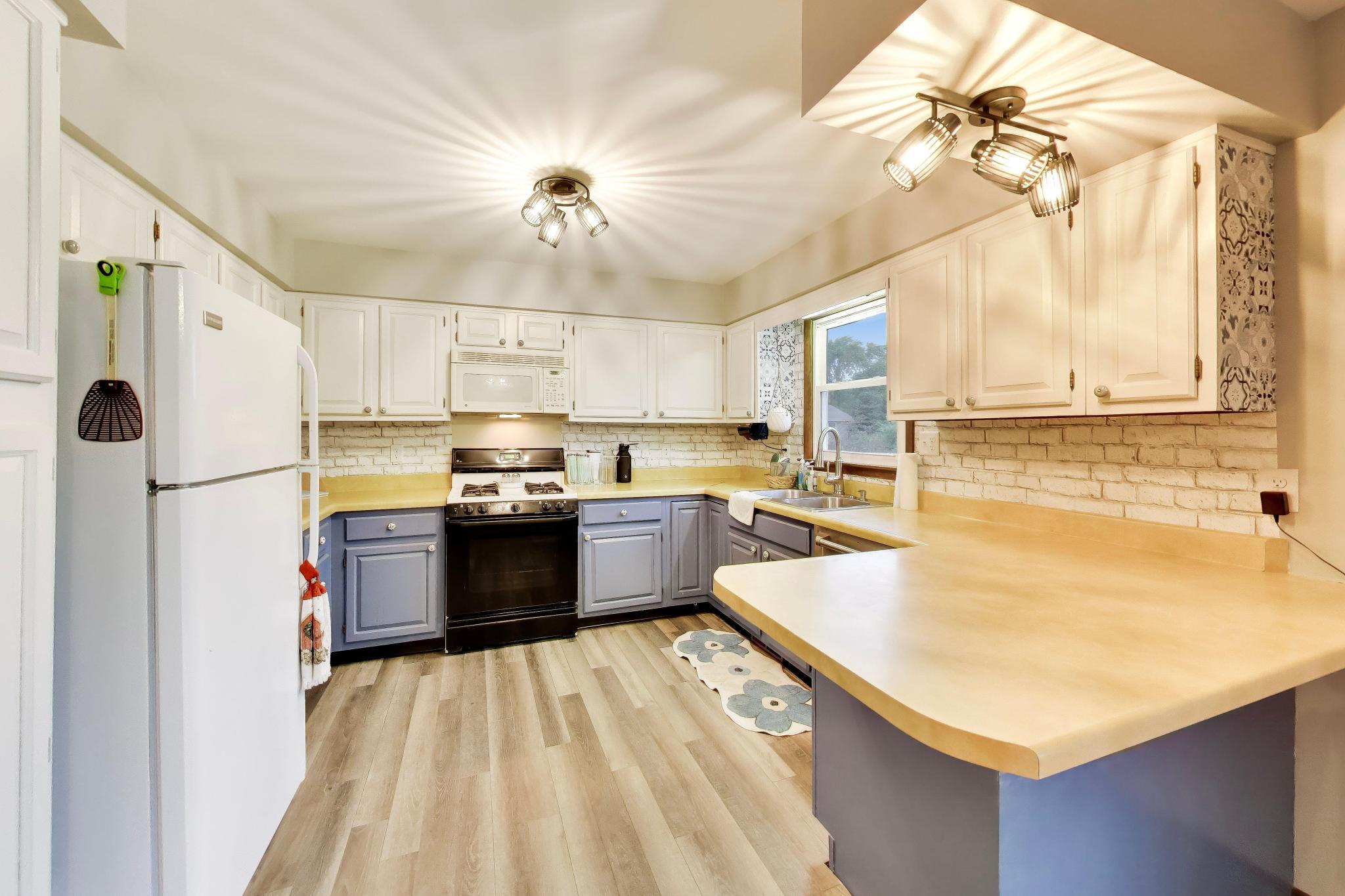 6712 Old Porter Road Portage, IN 46368 - Photo 11 of 45 2048x1365