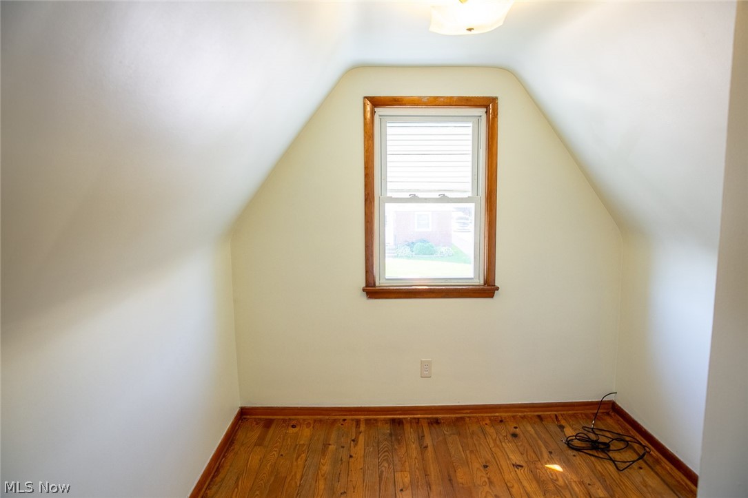 7412 Spring Garden Road Cleveland, OH 44129 - Photo 19 of 27