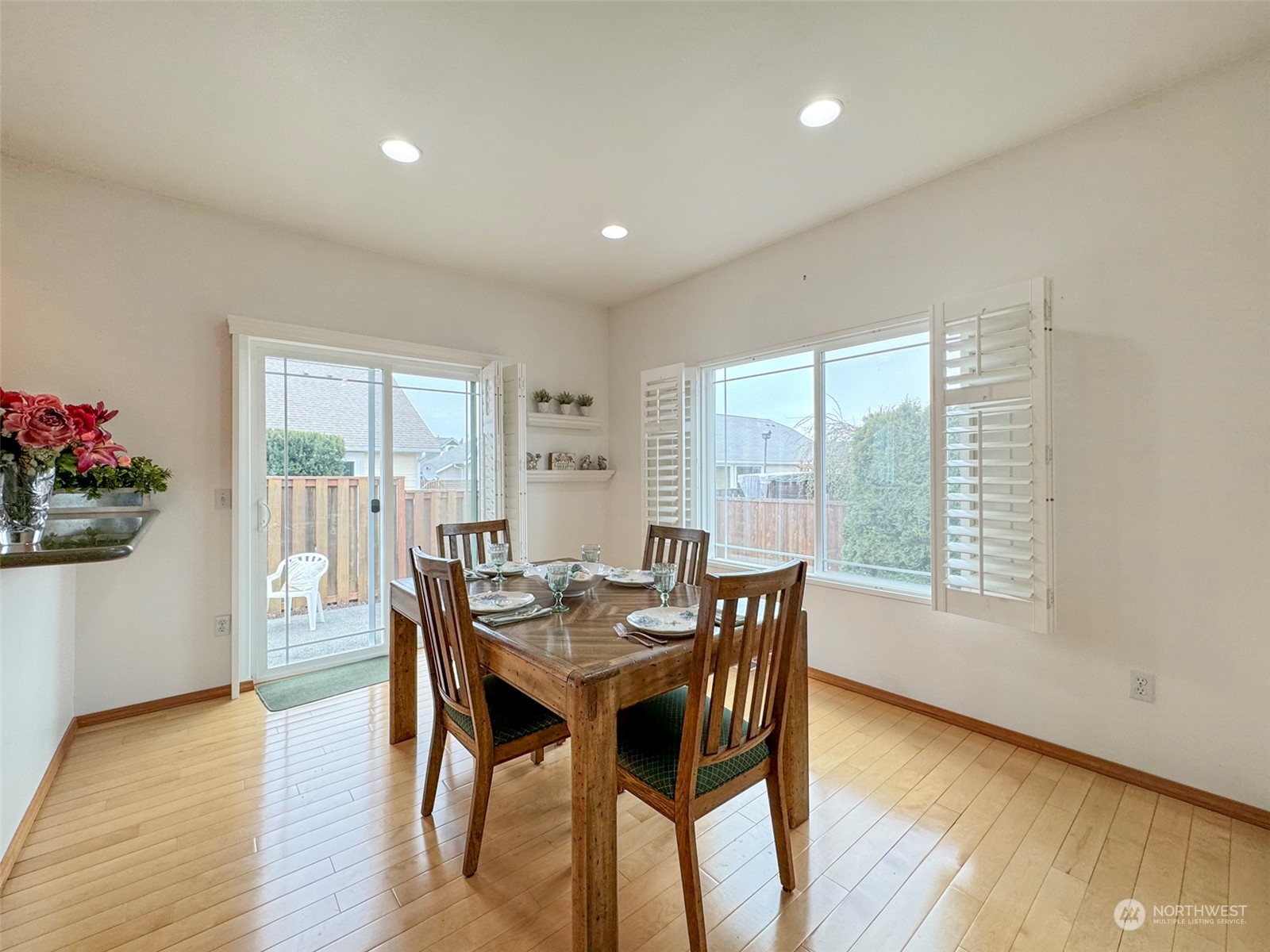 50 Nesting Place Sequim, WA 98382 - Photo 9 of 40 a dining room with furniture and wooden floor