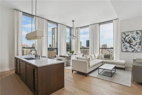 $1,325,000 | 1001 Julia Street, Unit 14E, New Orleans, LA 70113