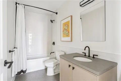 $1,325,000 | 1001 Julia Street, Unit 14E, New Orleans, LA 70113