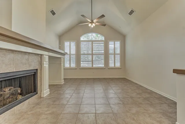 $2,650 | 89 North Apple Springs Circle, The Woodlands, TX 77382