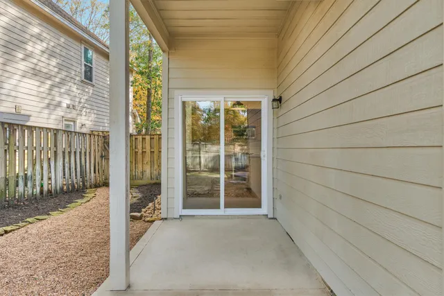 $2,650 | 89 North Apple Springs Circle, The Woodlands, TX 77382
