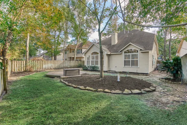 $2,650 | 89 North Apple Springs Circle, The Woodlands, TX 77382