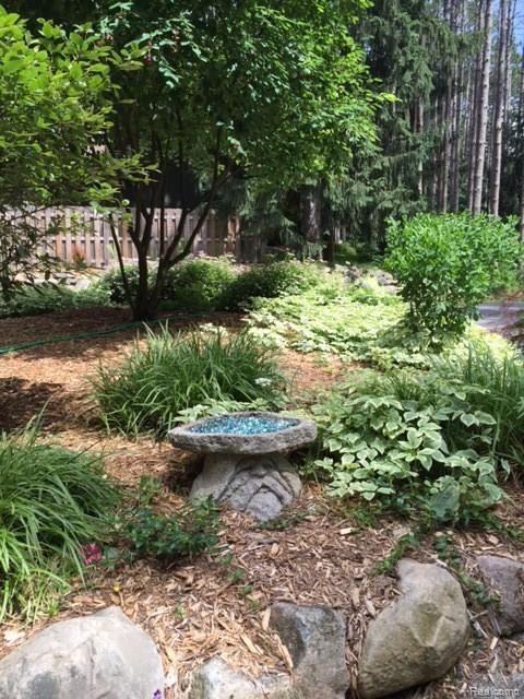2251 Spruce Ridge Howell, MI 48855 - Photo 53 of 56 Maintenance free perennial garden.
