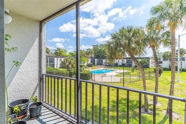 $170,000 | 709 Russell Lane, Unit 222, Brandon, FL 33510