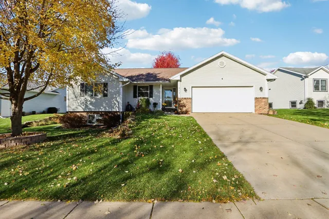 $515,000 | 712 Brookview Trail, Mount Horeb, WI 53572