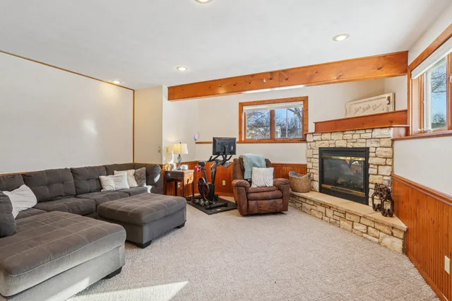 $515,000 | 712 Brookview Trail, Mount Horeb, WI 53572