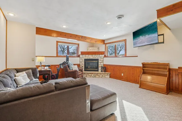 $515,000 | 712 Brookview Trail, Mount Horeb, WI 53572