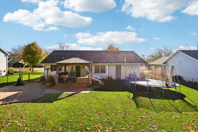 $515,000 | 712 Brookview Trail, Mount Horeb, WI 53572