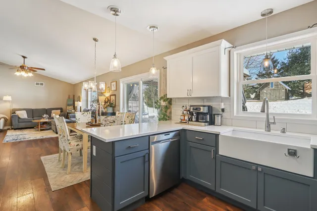 $515,000 | 712 Brookview Trail, Mount Horeb, WI 53572