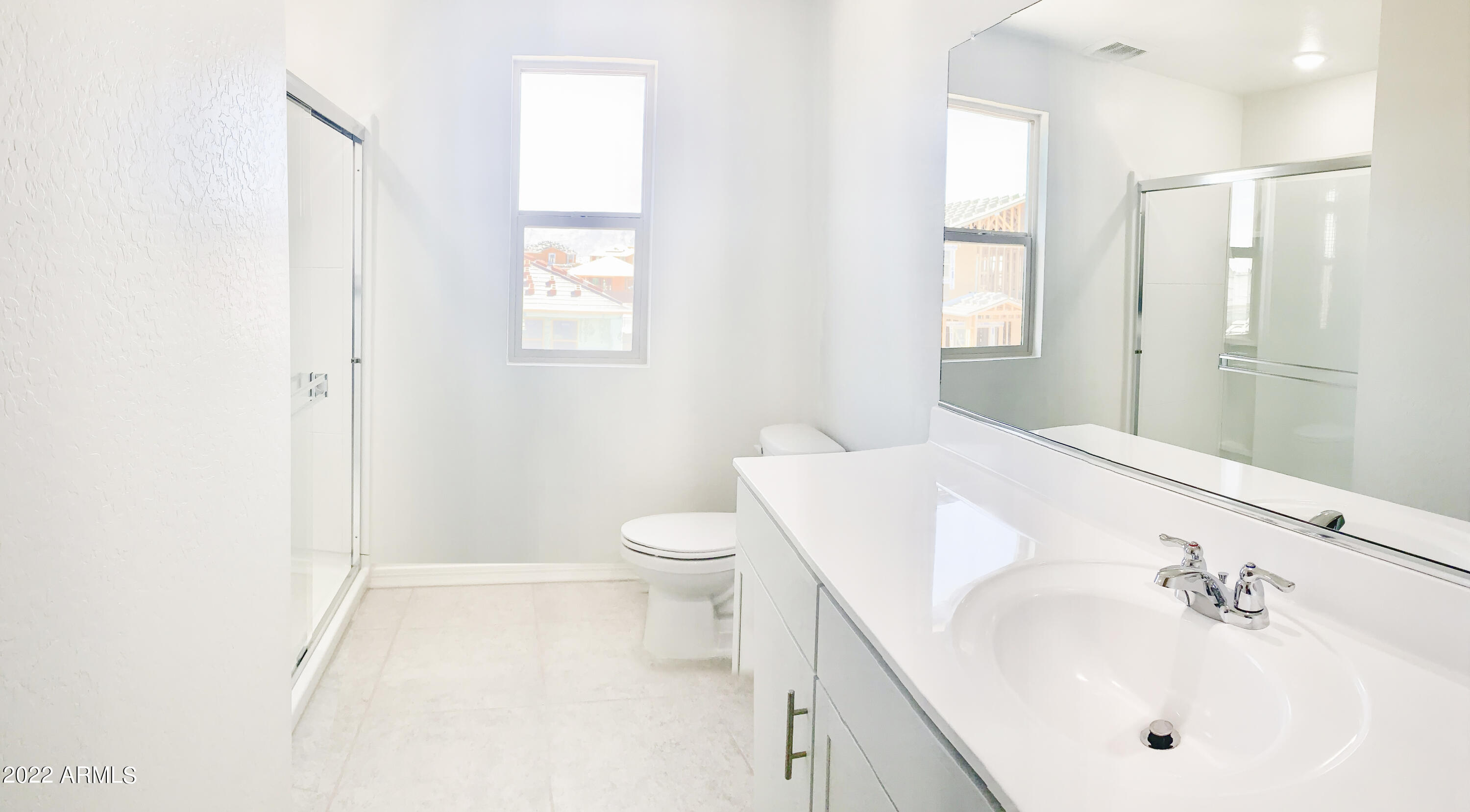 9525 West Illini Street Tolleson, AZ 85353 - Photo 18 of 36 masterbath