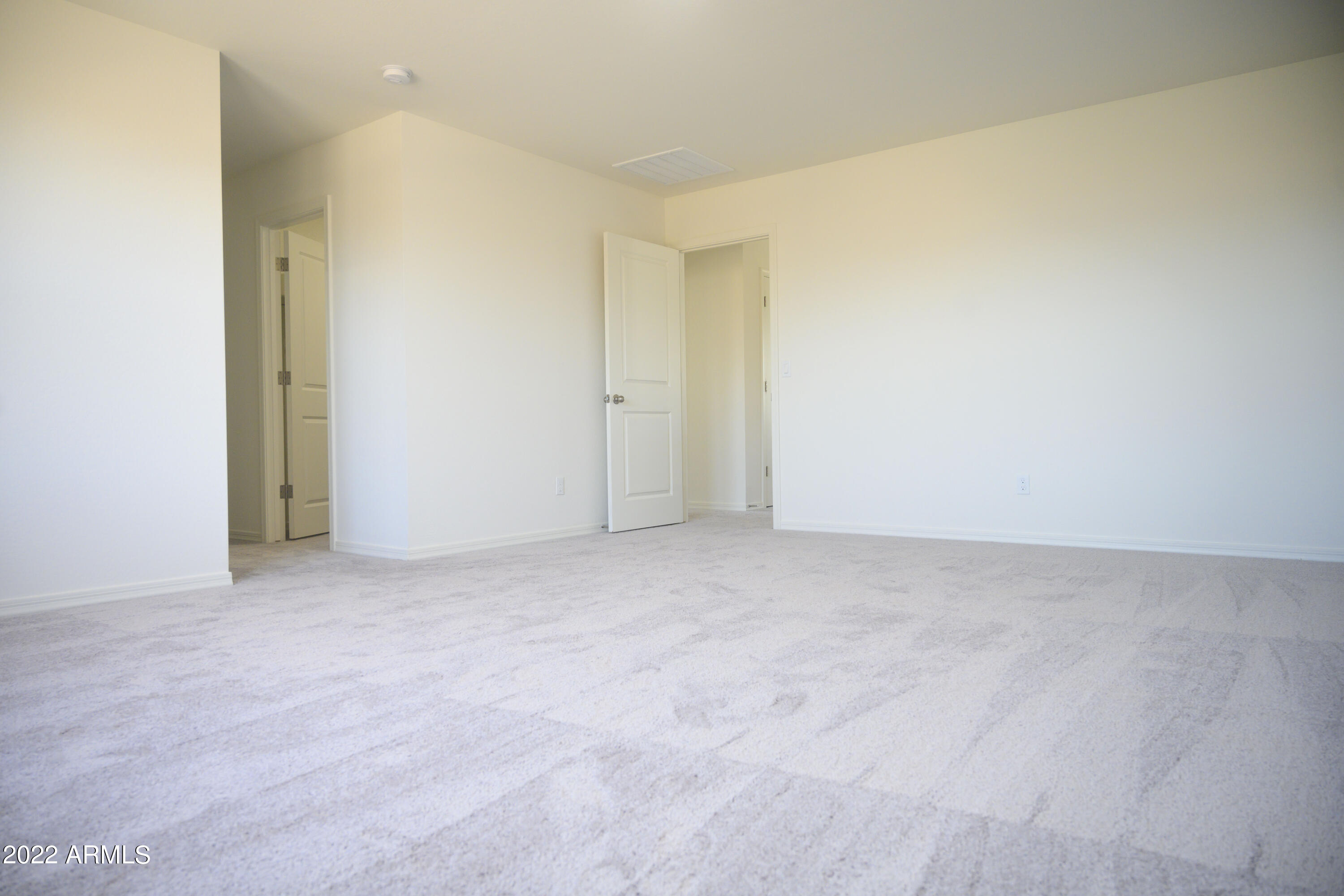 9525 West Illini Street Tolleson, AZ 85353 - Photo 20 of 36 Masterbedroom