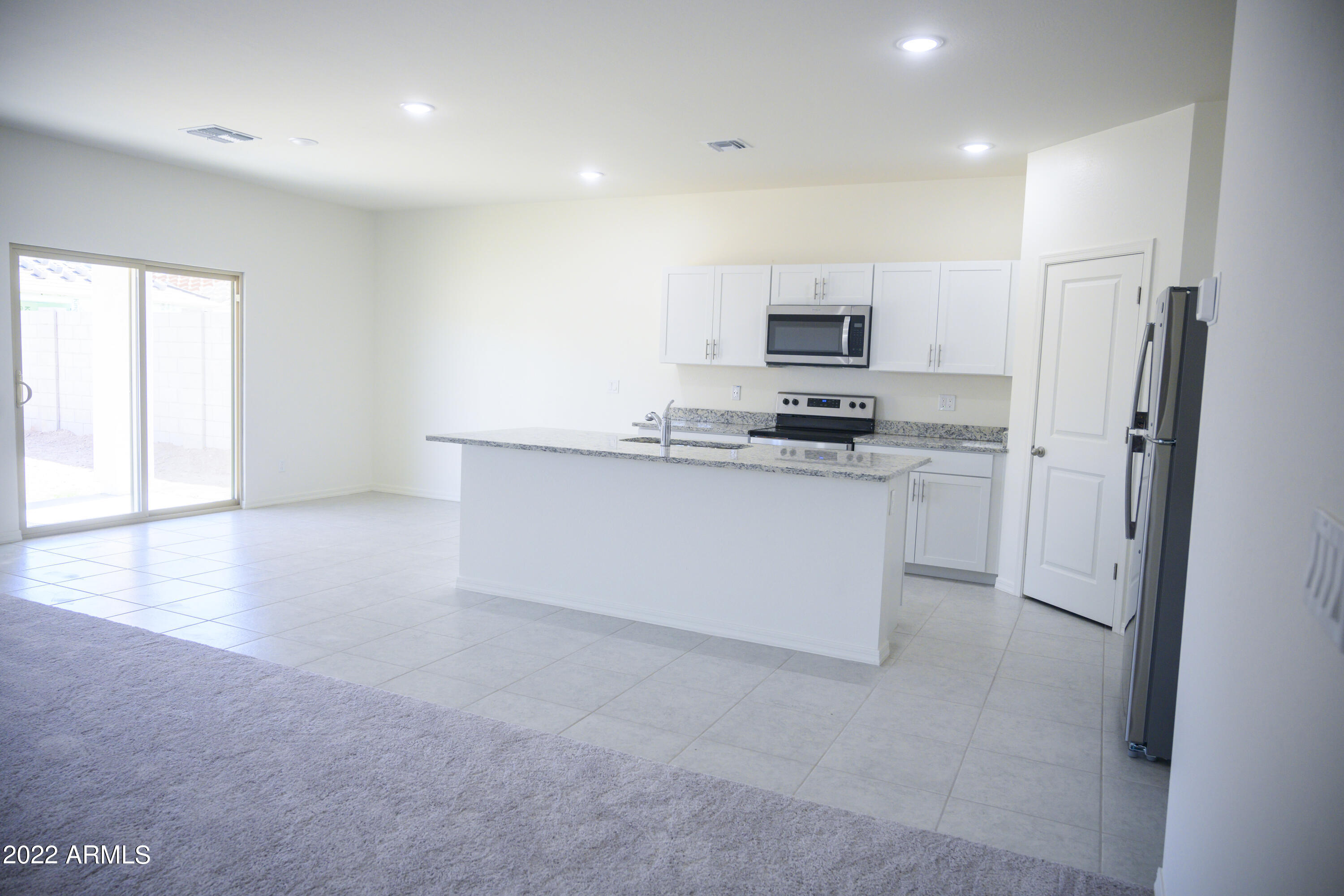 9525 West Illini Street Tolleson, AZ 85353 - Photo 8 of 36 Kitchen6