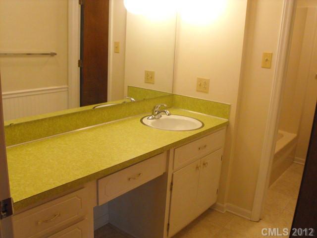 1809 South Ridge Avenue Kannapolis, NC 28083 - Photo 8 of 16 Gallery Image 8