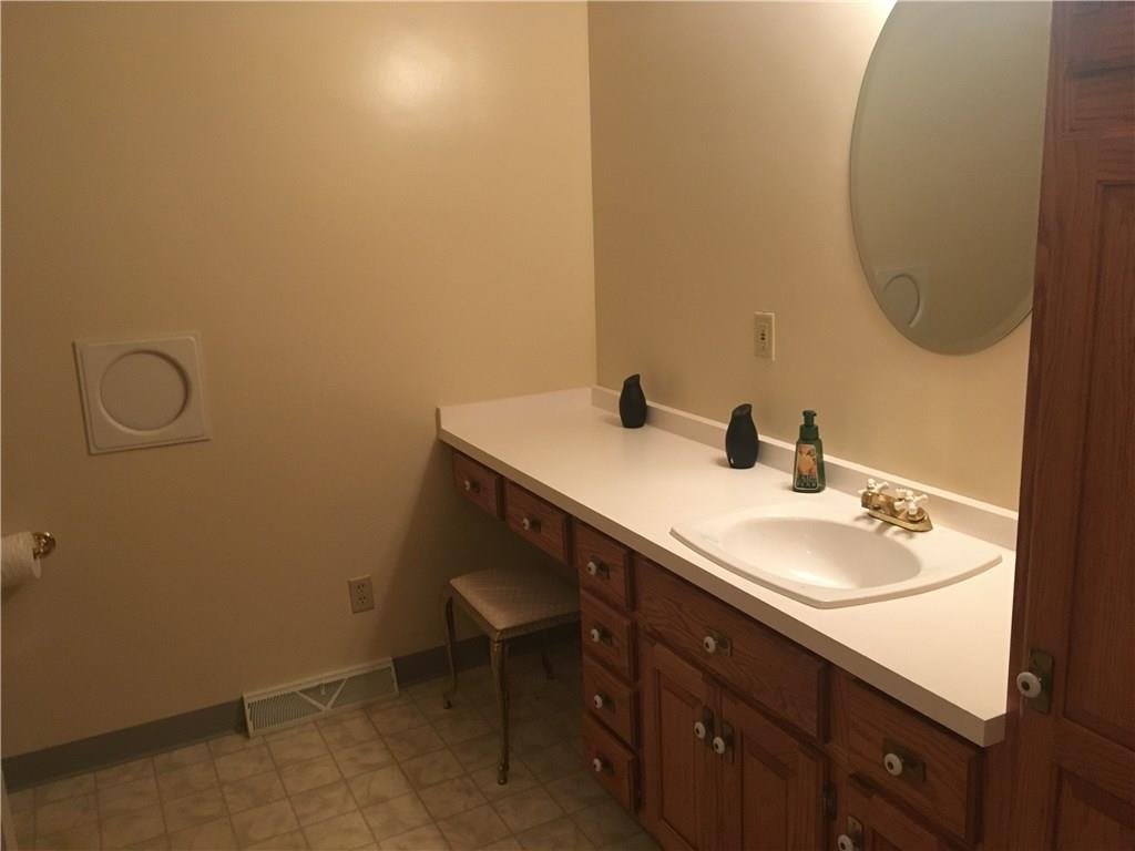 49 Kaufman Road Gibsonia, PA 15044 - Photo 8 of 12