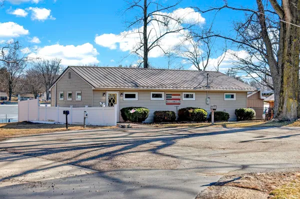 $259,900 | 47 East Ireland Drive, North Manchester, IN 46962