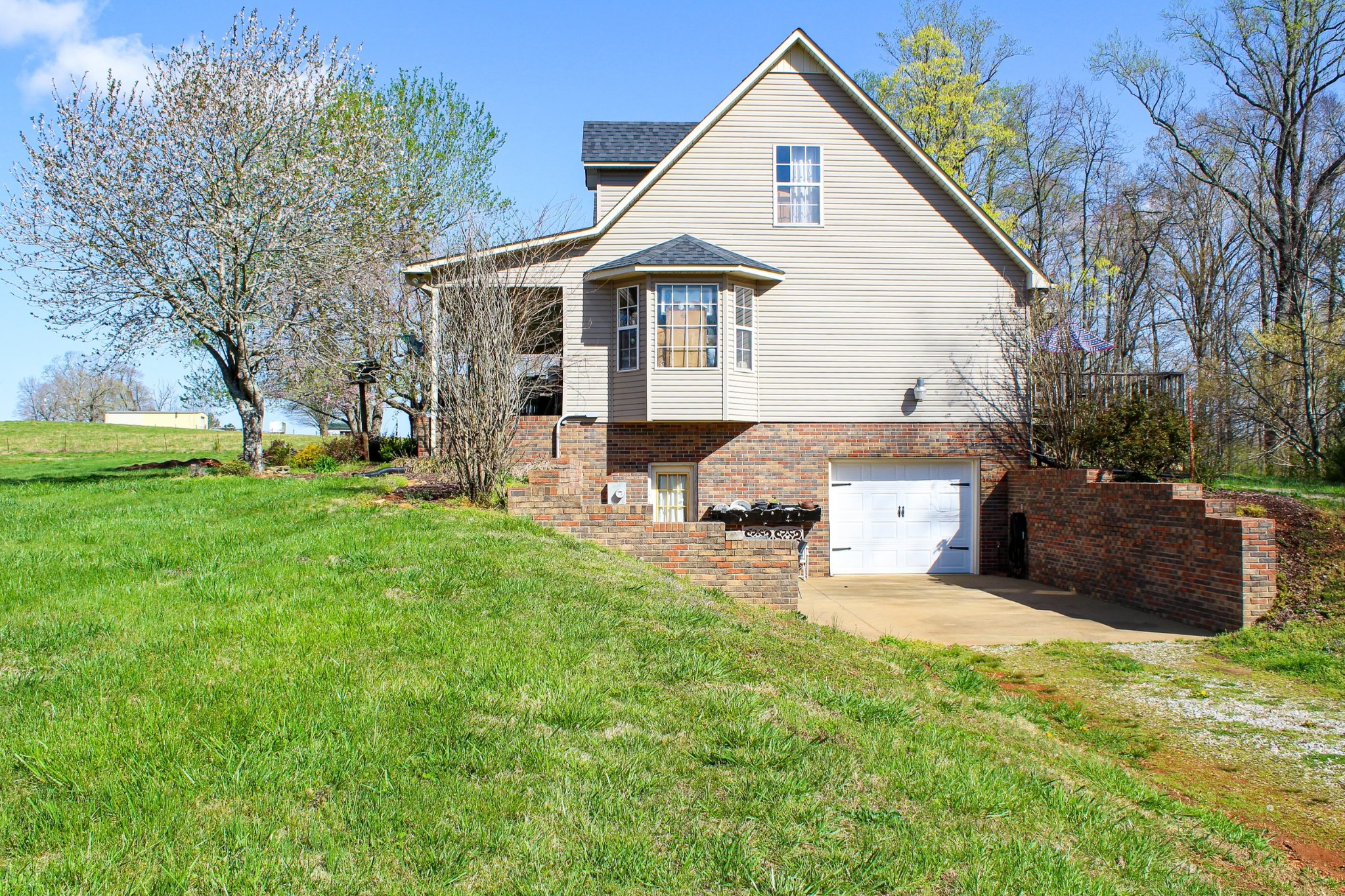 52 Red Hill-Center Road Lawrenceburg, TN 38464 - Photo 6 of 32 Gallery Image 6