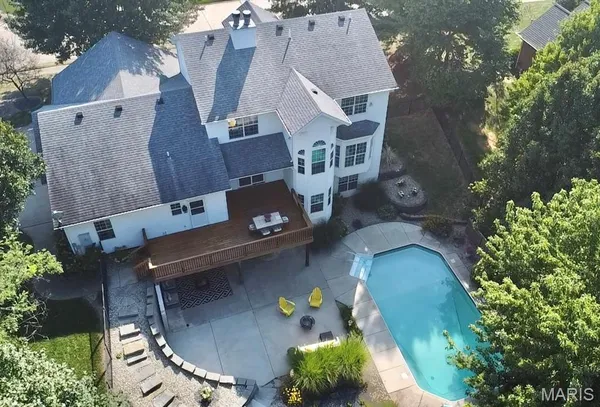 $599,000 | 1 Timberwood Drive, Maryville, IL 62062