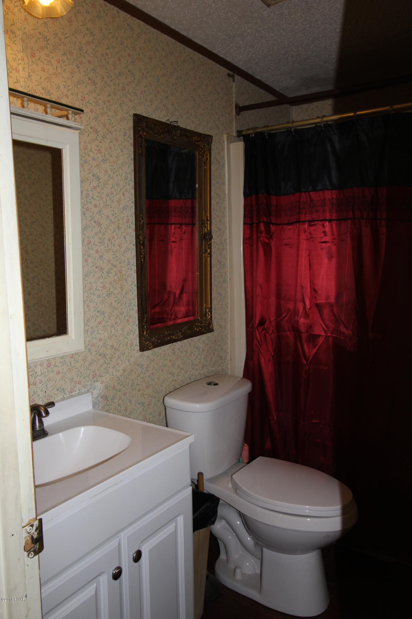 109 Parry Road Moscow, PA 18444 - Photo 31 of 48 BATH