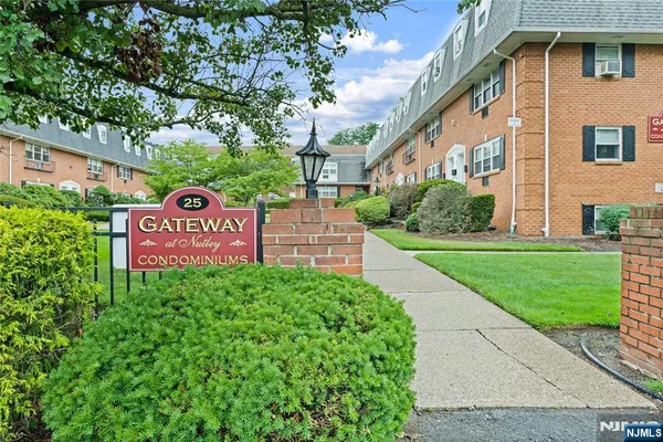 $224,900 | 25 River Road, Unit 27, Nutley, NJ 07110