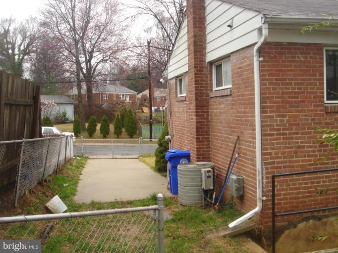 11903 Ivanhoe Street Silver Spring, MD 20902 - Photo 14 of 15 Exterior #2