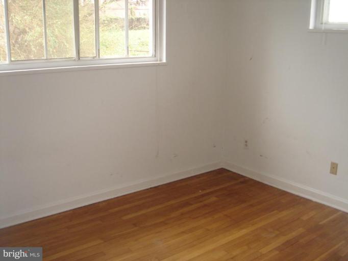 11903 Ivanhoe Street Silver Spring, MD 20902 - Photo 6 of 15 Master Bedroom