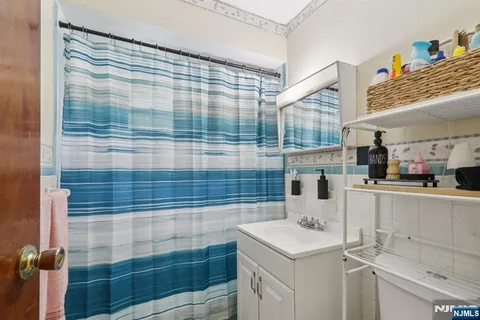 $619,999 | 6107 Palisade Avenue, West New York, NJ 07093