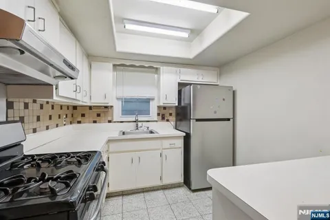 $619,999 | 6107 Palisade Avenue, West New York, NJ 07093