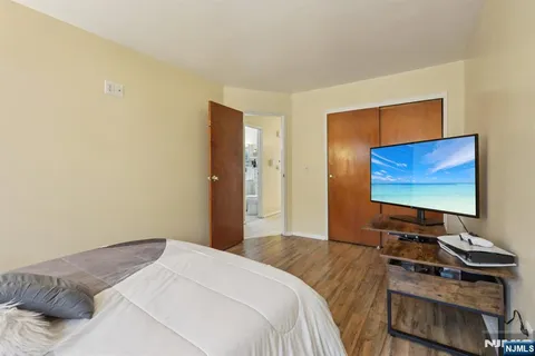 $619,999 | 6107 Palisade Avenue, West New York, NJ 07093