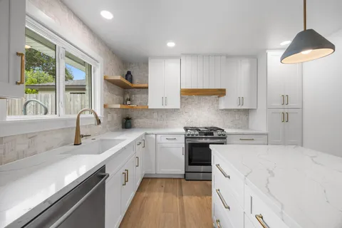 $839,900 | 1823 Millwood Drive, Houston, TX 77008