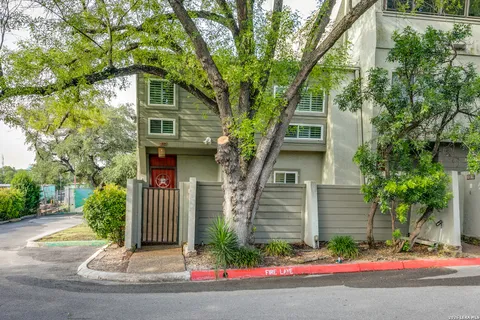 $249,000 | 3102 Eisenhauer Road, Unit B 20, San Antonio, TX 78209