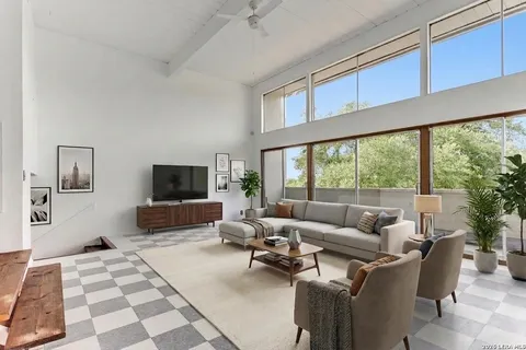 $249,000 | 3102 Eisenhauer Road, Unit B 20, San Antonio, TX 78209